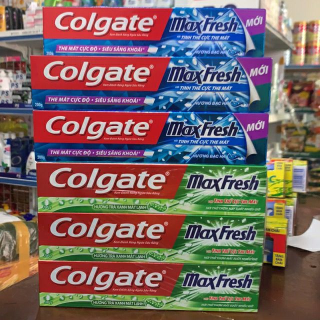 Kem đánh răng colgate maxfresh mùi hương  trà xanh/bạc hà 180g