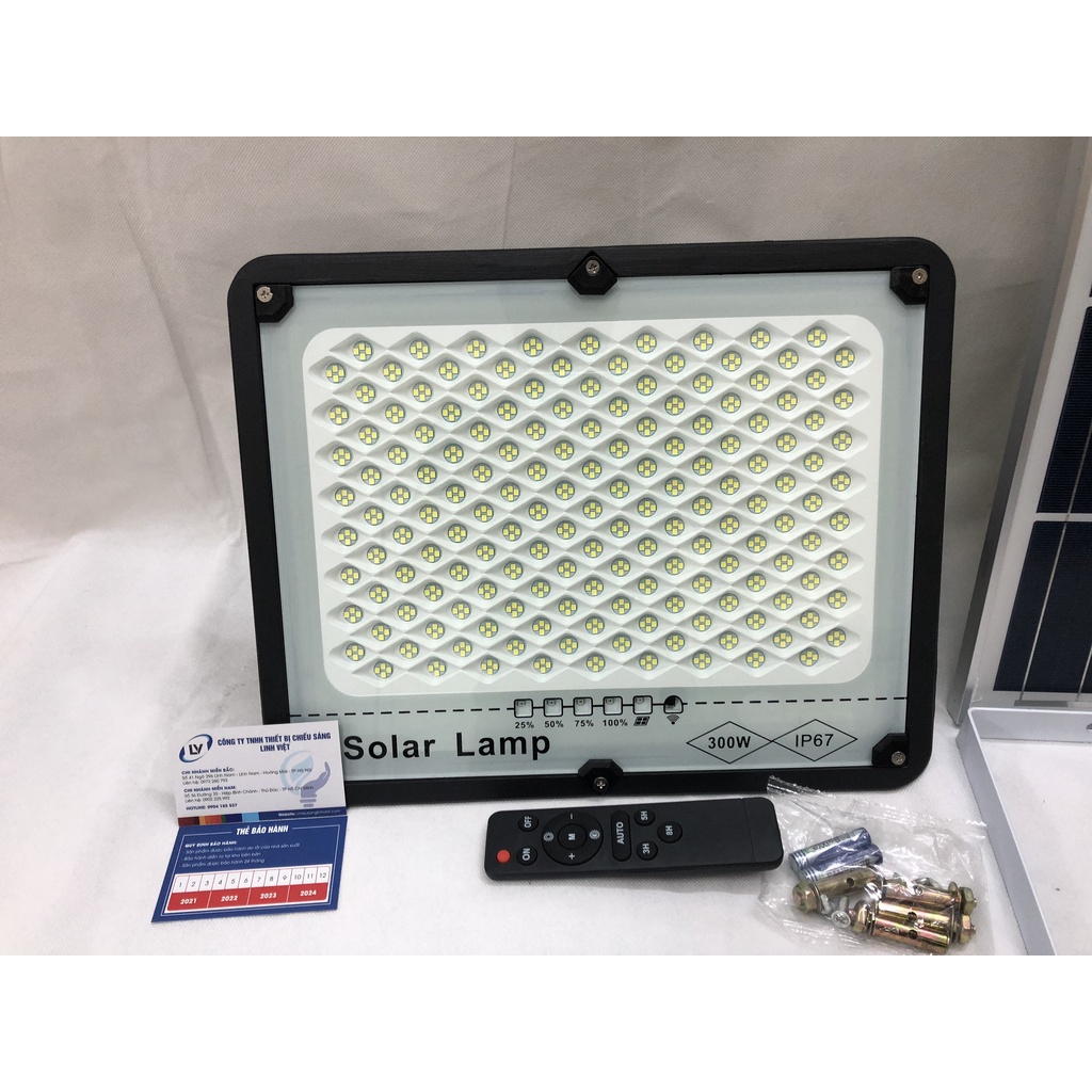 Đèn năng lượng mặt trời 300W, 200W, 100W chống lóa độ bền cao lên đến 7-10 năm sử dụng