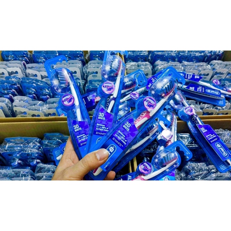 BÀN CHẢI ĐÁNH RĂNG ORAL-B 3D WHITE CỦA MỸ