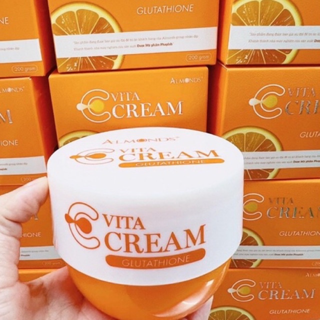 KEM DƯỠNG TRẮNG DA BODY VITA C GLUTATHIONE ALMONDS