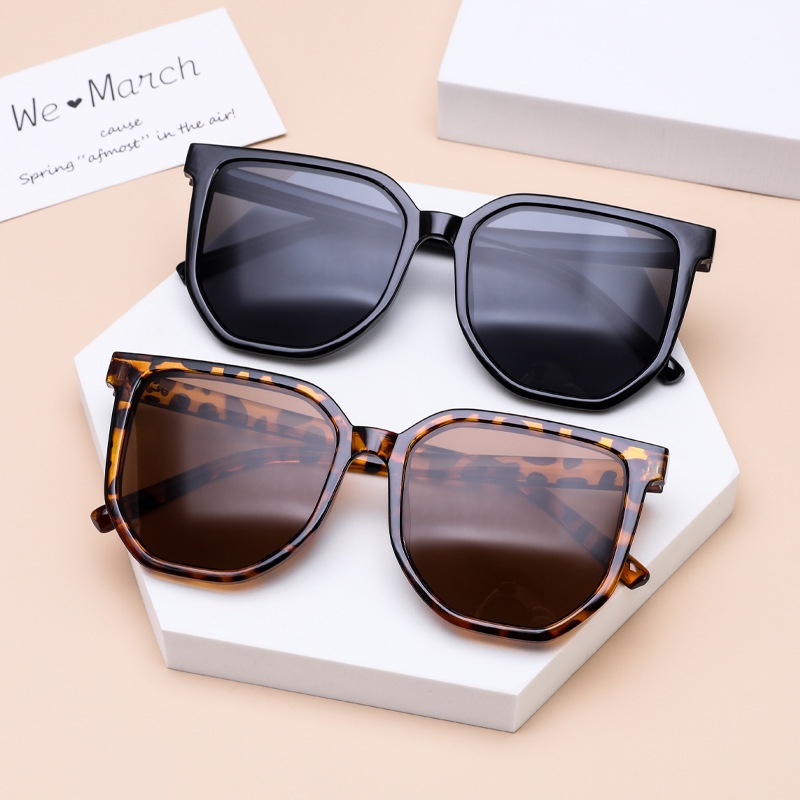 Kính Mát Gọng Vuông Cỡ Lớn Chống Tia UV Thời Trang