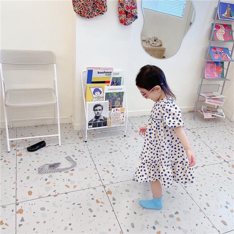 Váy xinh chấm bi cho bé gái .