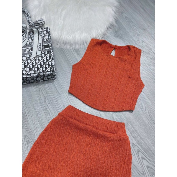 Set Áo Croptop Ba Lỗ Sát Nách Và Chân Váy Bút Chì Dáng Ngắn - Len Xương Cá - Form Ôm Body Sexy - Sang Chảnh Cute