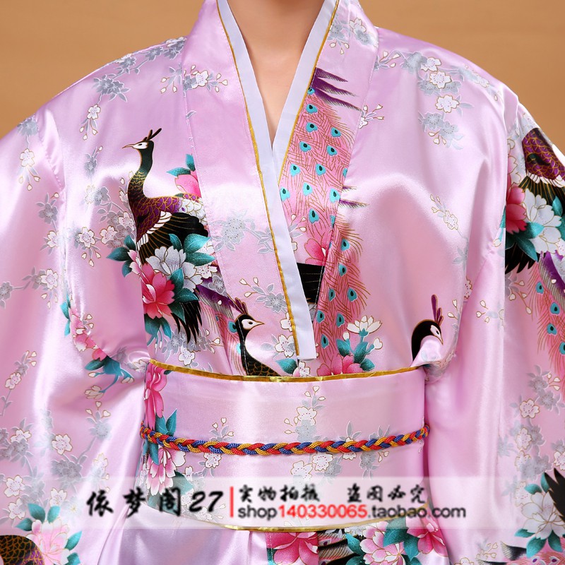 Kimono yukata hình chim công, có size bé gái, hàng về sau 10 ngày.
