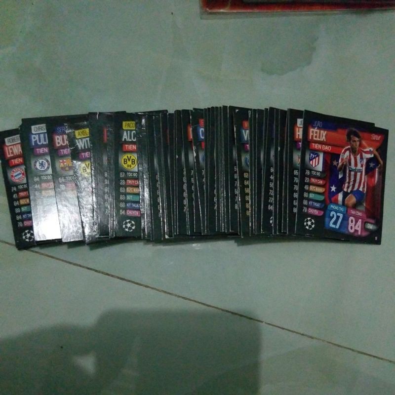 [Xả hàng] Cọc full 60 thẻ cầu thủ base thường cũ không seal - Match Attax Poca 19/20