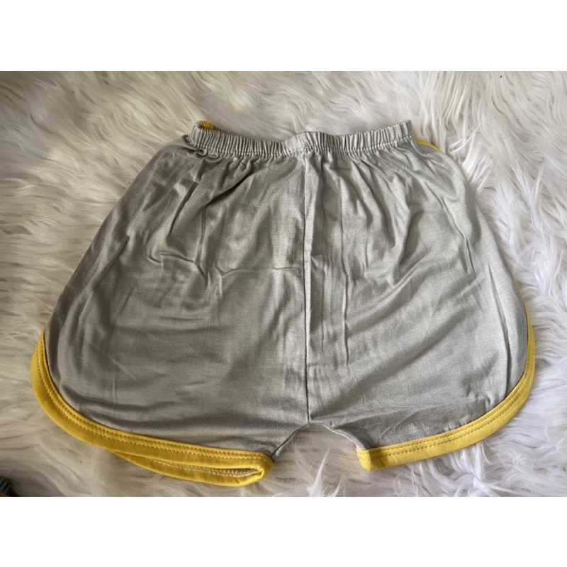 Quần chục cho bé dáng thể thao năng động ,màu sắc siêu đẹp ,Chất cotton mềm mịn ,không bai ,không xù,thấm hút mồ hôi