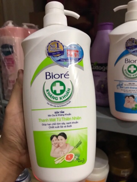 Sữa tắm kháng khuẩn Biore dành cho cả gia đình - 800g MẪU MỚI