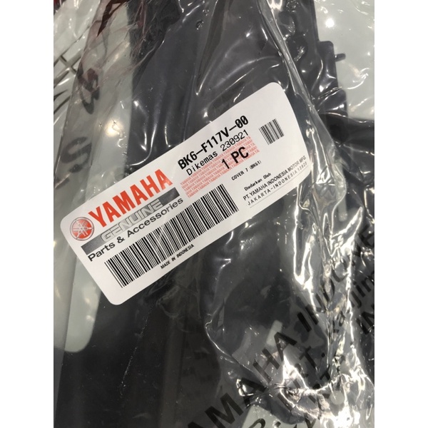 Ốp 7(bên trái) chính hãng Yamaha dùng cho xe R15V3 - Yamaha town Hương Quỳnh