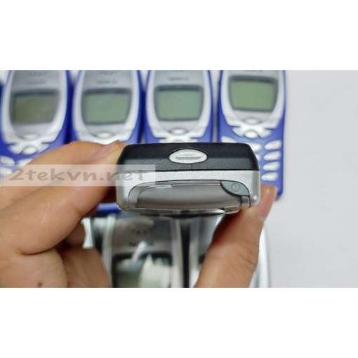 Điện thoại nokia cổ 8250 kèm pin sạc-Bảo hành 1 năm
