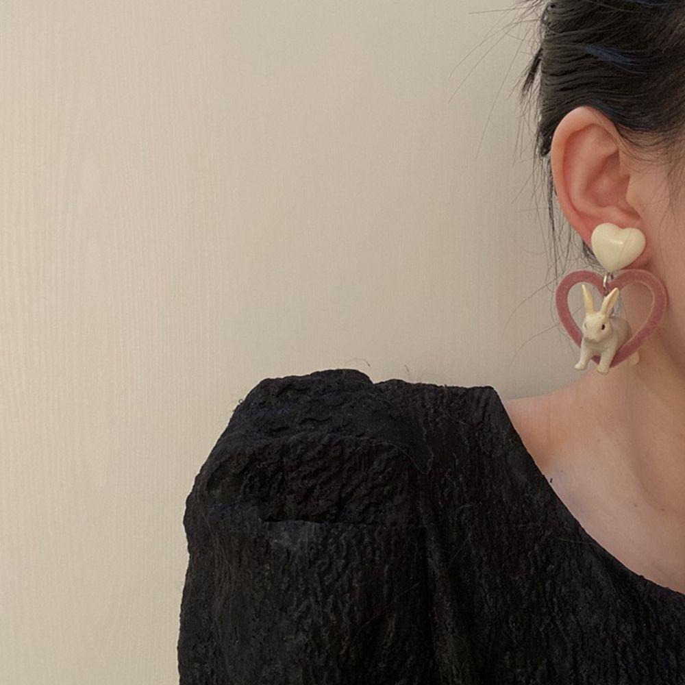 Bông Tai Ba Chiều Hình Thỏ Trắng Trái Tim Bằng Nhựa Resin Thời Trang Cho Nữ