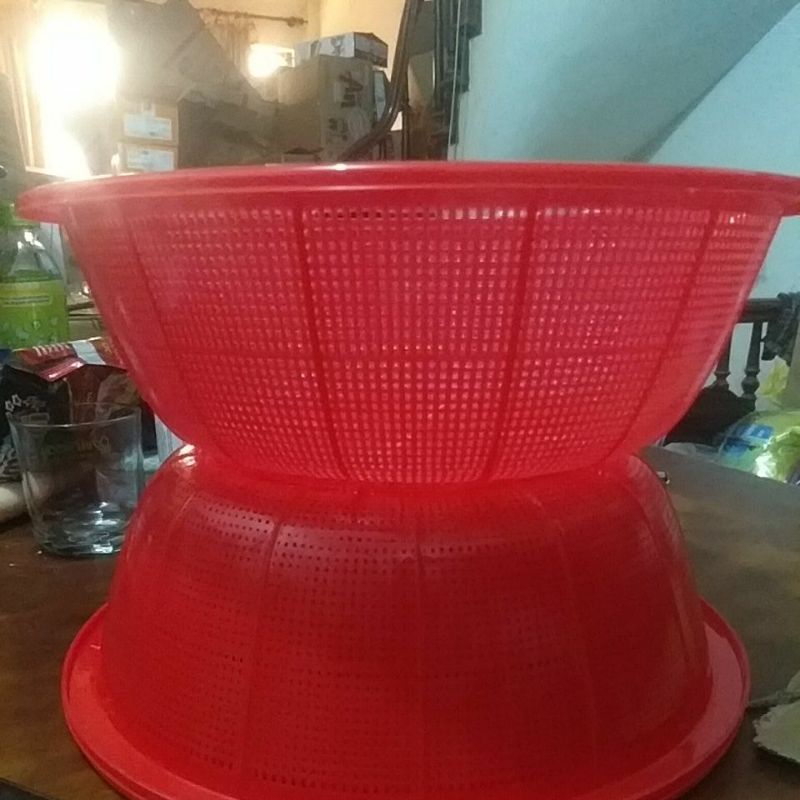 Rổ ra nhựa lỗ nhỏ
