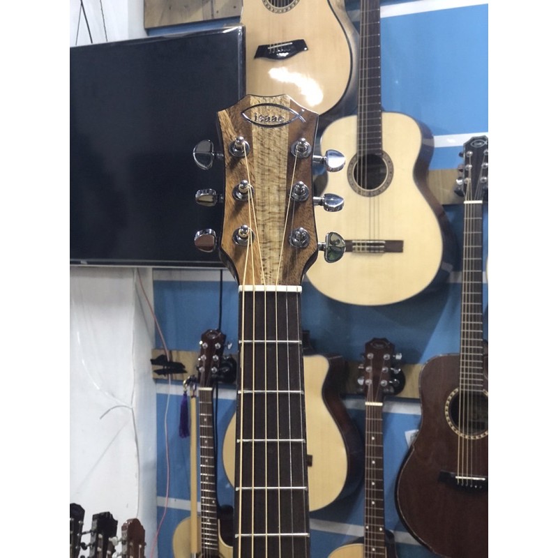 Đàn guitar toàn bộ là gỗ Tràm. guitar isaac Việt Nam tại Hà Nội