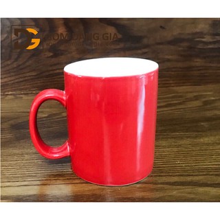 Cốc sứ quai chữ C, lòng trắng men màu đỏ