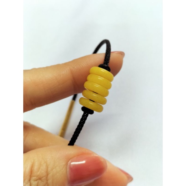 Vòng tay đồng điếu ngũ phúc màu vàng cho mệnh thổ kim may mắn