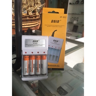 Bộ sạc nhanh dp-b02 + 4 pin aa 1200mh