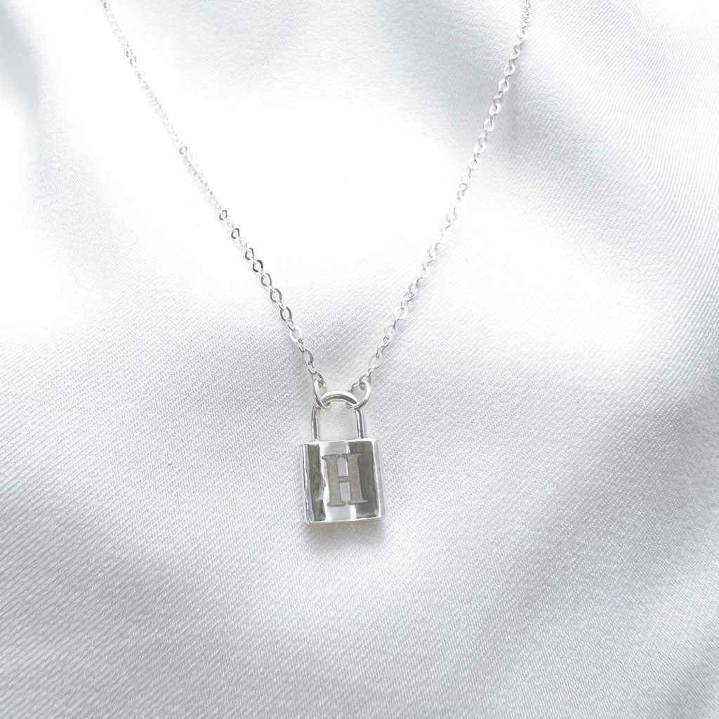 Dây chuyền khóa tình yêu Chanry bạc ta khắc chữ theo yêu cầu nhà DaLiA Jewelry