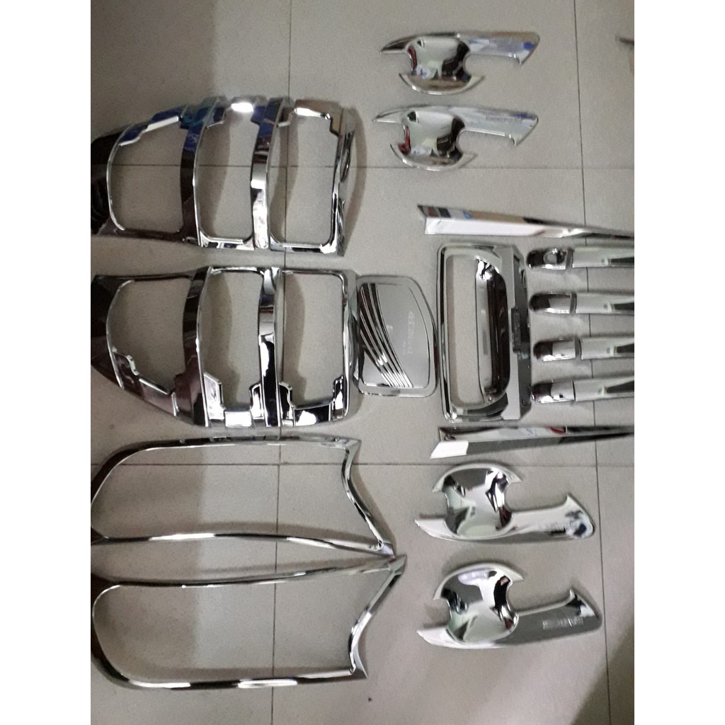Bộ ốp đèn pha, đèn hậu, hõm,tay cửa, nắp xăng, hõm cốp mạ Ford Ranger 2016-2020 và bản Raptor.
