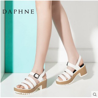 Sandal DAPHNE đế bằng Đen - Trắng. Hãy đọc mô tả nhé.