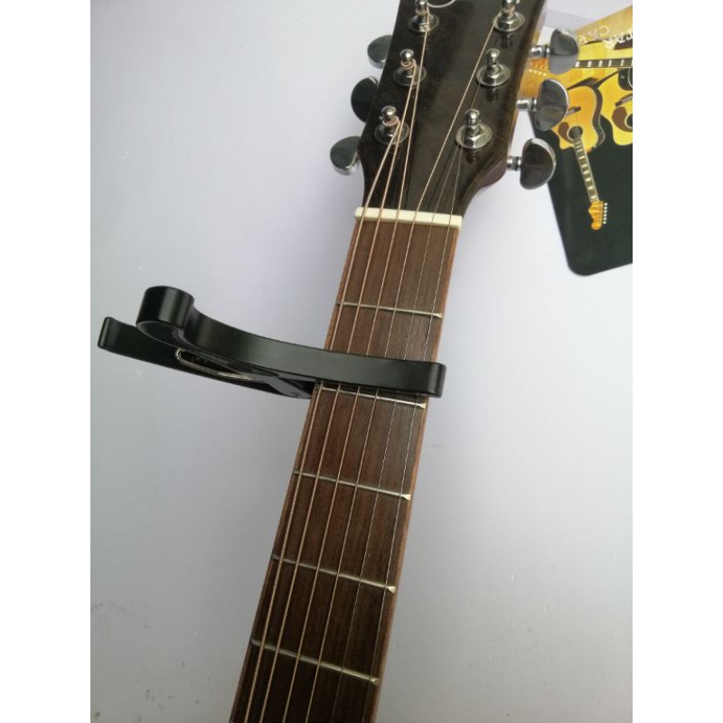 Kẹp capo đàn Guitar, Ukulele