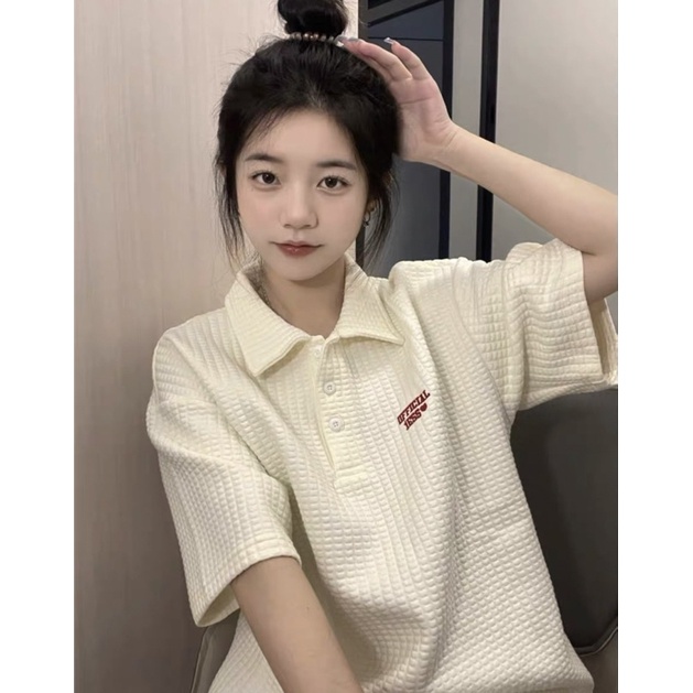 Áo Polo nữ form rộng Xốp ô vuông 1ESS❤️ [FREESHIP] Áo cổ bẻ trắng thêu chữ lạ mắt cực chất