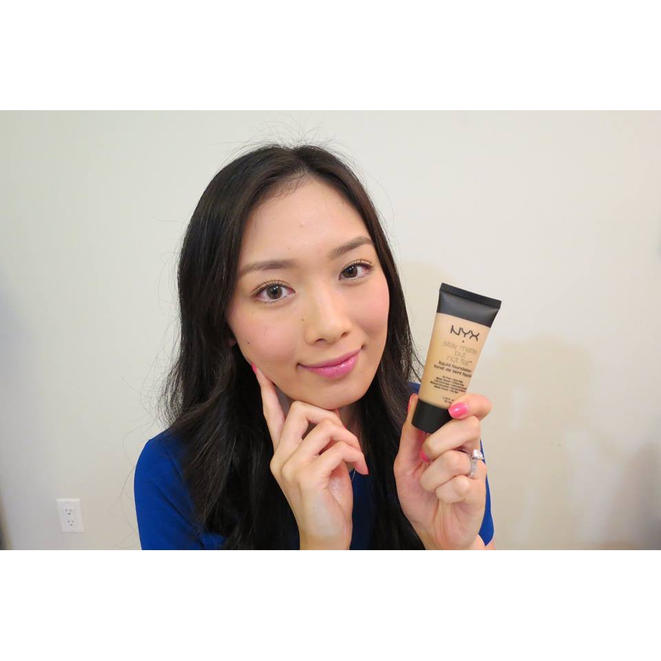 Kem nền NYX Stay Matte But Not Flat Liquid Foundation