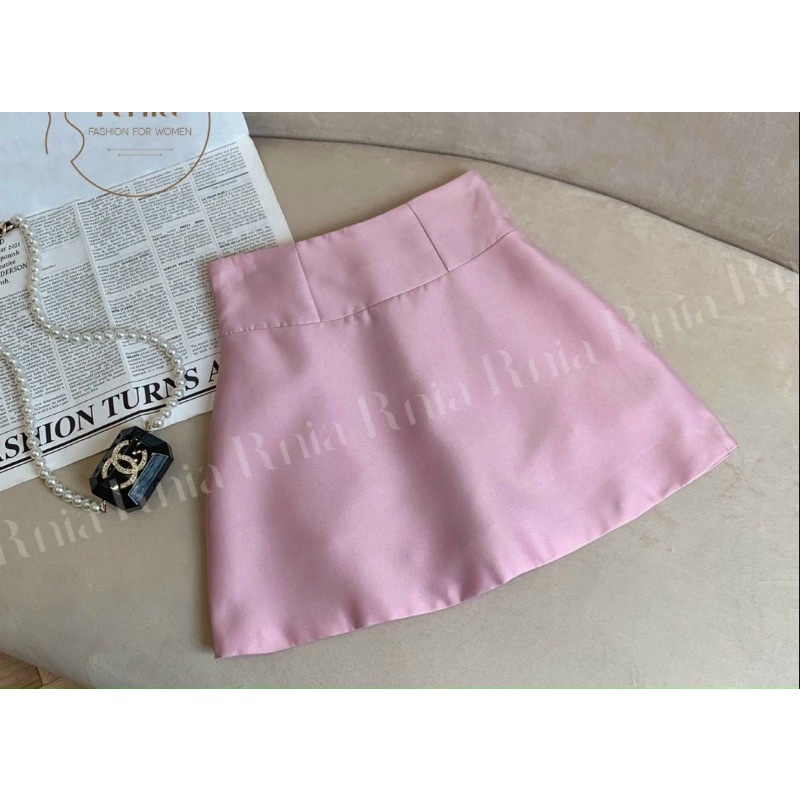 Vải Tafta cao cấp - vải dày,có độ cứng tạo form lên đầm váy áo