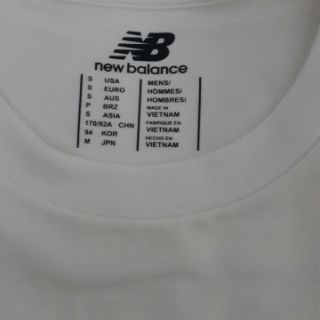 Áo thun NB cổ tròn