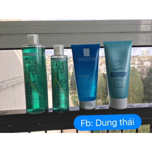 Sữa rửa mặt Aderma 400ml