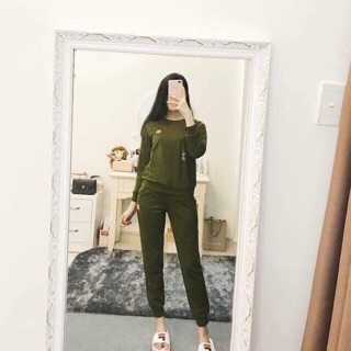 Bộ thu đông nữ Uni Nhiều Màu