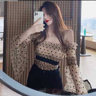 Áo lưới chấm bi tay loe