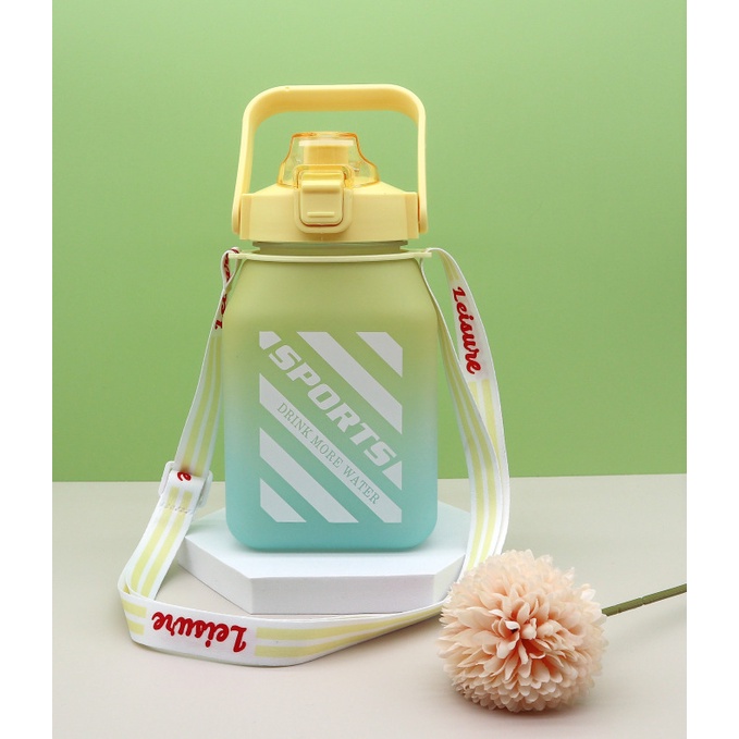 Bình nước thể thao 1,5L  màu ngẫu nhiên siêu cute dễ thương tặng Sticker có dây đeo, ống hút kho Kiều Phi