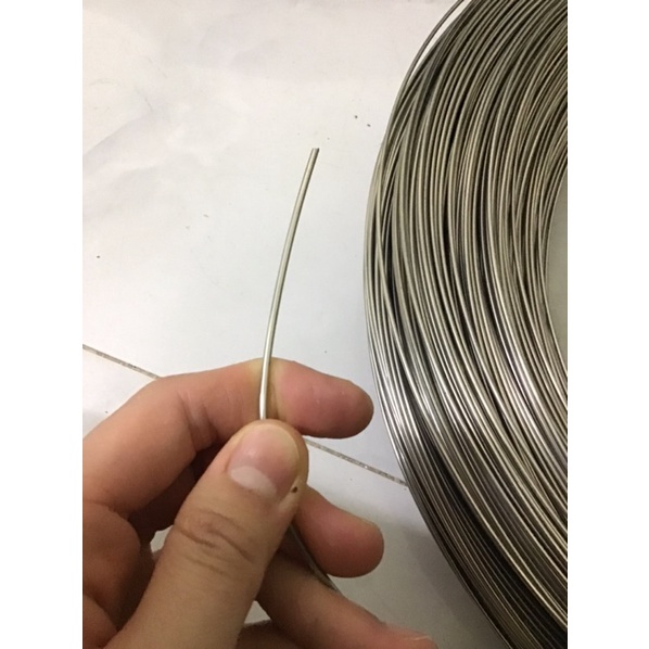 Dây thép inox 0,5 li, 0,8 li, 1 li, 1,5li, 2 li, 2,5li sáng bóng dễ uốn