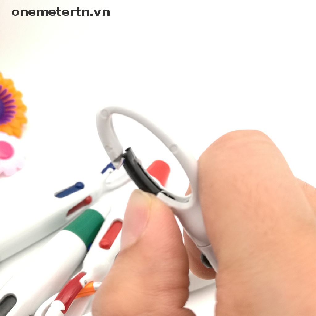 Bút Bi Bấm Kèm Móc Khóa Tiện Dụng Cho Trường Học / Văn Phòng