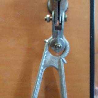 Phễu Rót Dây Cáp Suspention Adss (24-48)