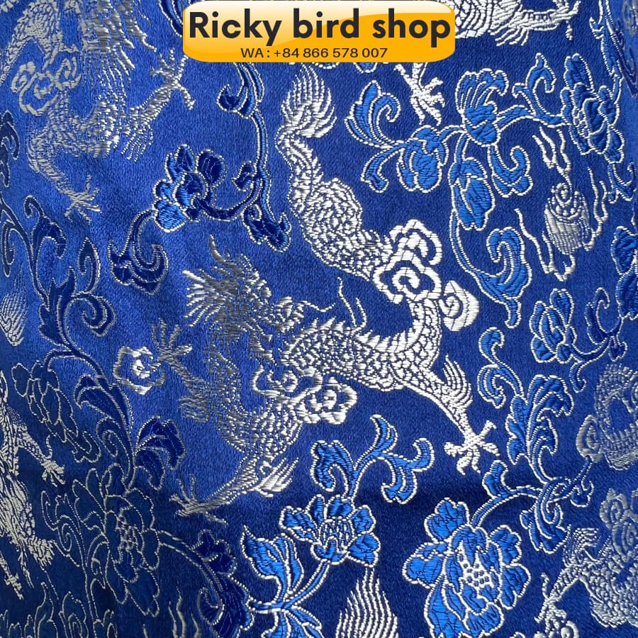 Áo lồng khuyên đẹp vải gấm dày, hoa văn đẹp