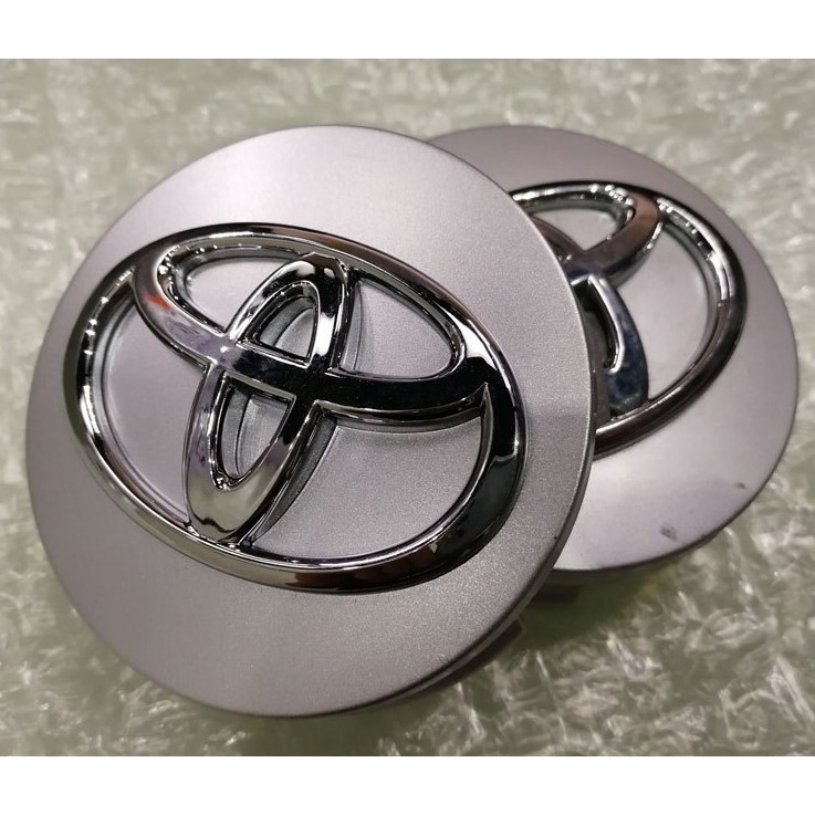 Chụp mâm xe Toyota tiêu chuẩn 62mm