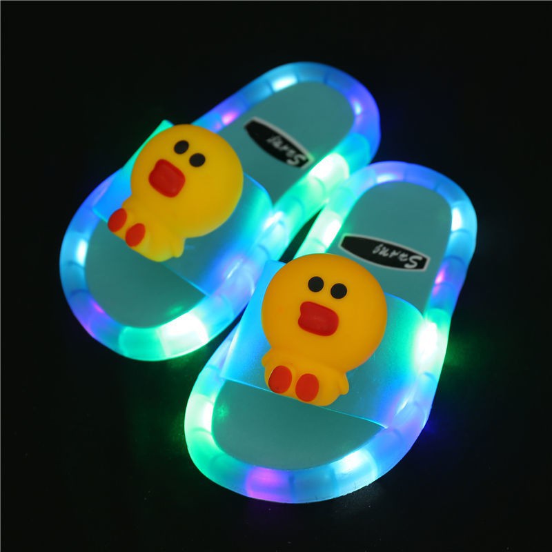 Dép quai ngang họa tiết Hello Kitty viền có đèn LED phát sáng đáng yêu dành cho trẻ em chọn size inbox