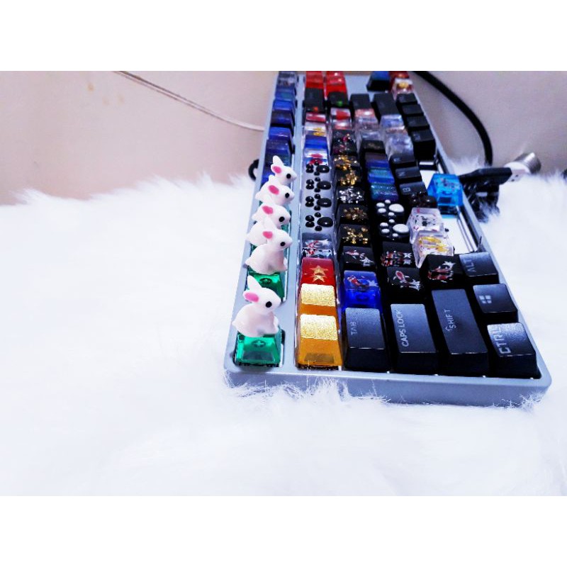 Keycap thỏ trắng trang trí bàn phím gaming