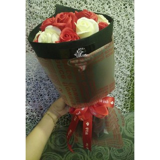Bó hoa hồng sáp 15bông đỏ trắng