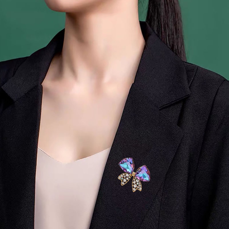 Ghim Cài Áo Hình Nơ Đính Đá Pha Lê Thời Trang