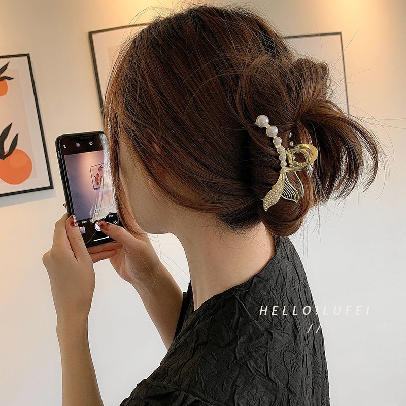 Kẹp tóc kiểu càng cua bằng kim loại đính hạt ngọc trai