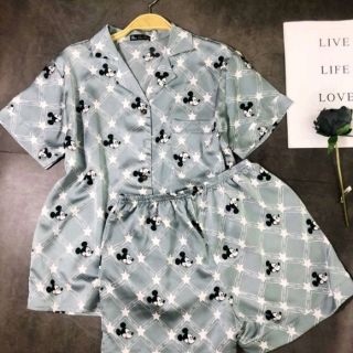 Bộ Pijama lụa satin cộc họa tiết