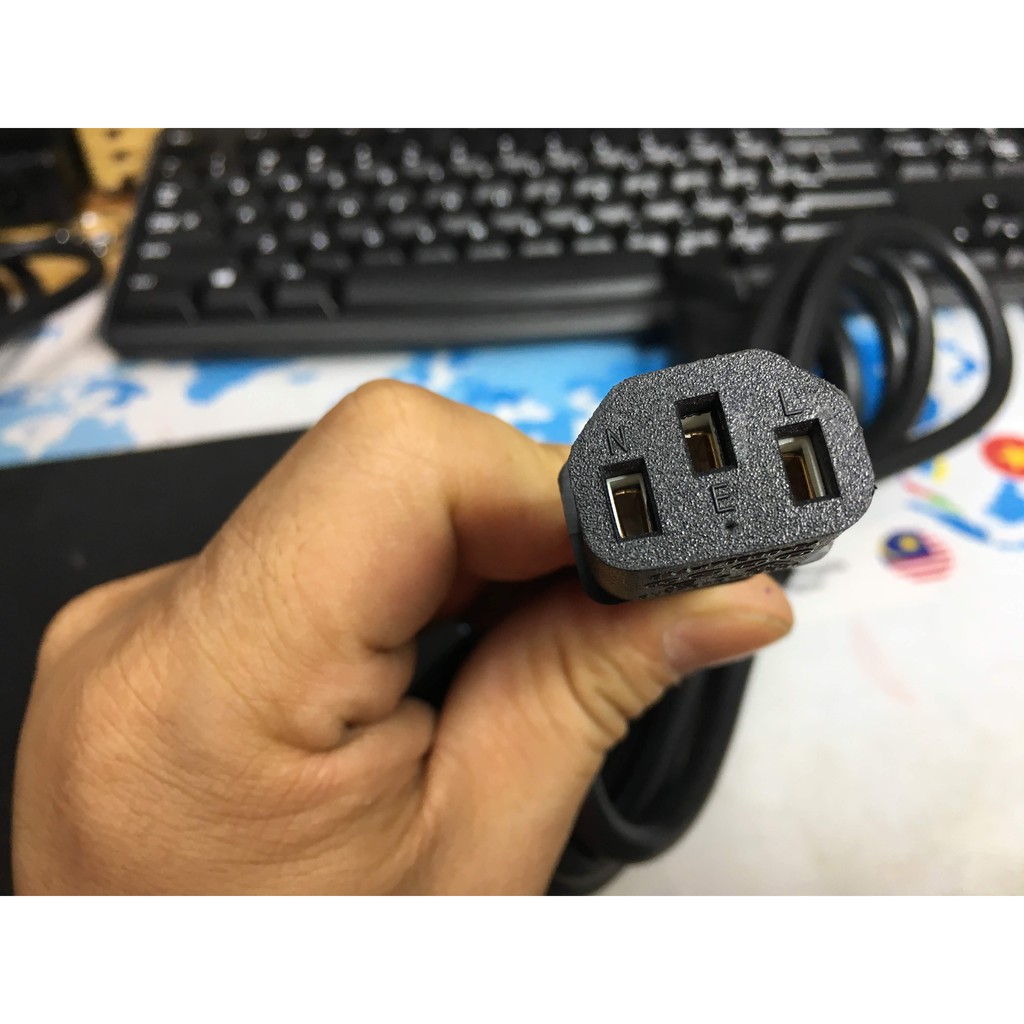Dây nguồn C20 - C13, C20 to c13, Dây nguồn C20 , 16A - C13 ,10A, 250V, lõi đồng 3 x 1.5mm2, dài 2,5m chính hãng
