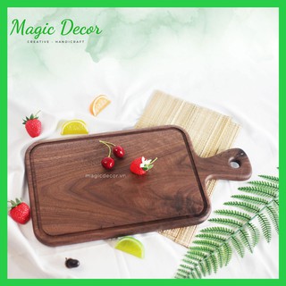 Thớt gỗ trang trí có tay cầm chất liệu gỗ óc chó cao cấp kích thước 22x42cm