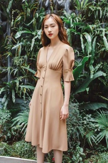 Đầm công sở kem nút bọc, váy dạo phố vnxk (kèm hình thật)