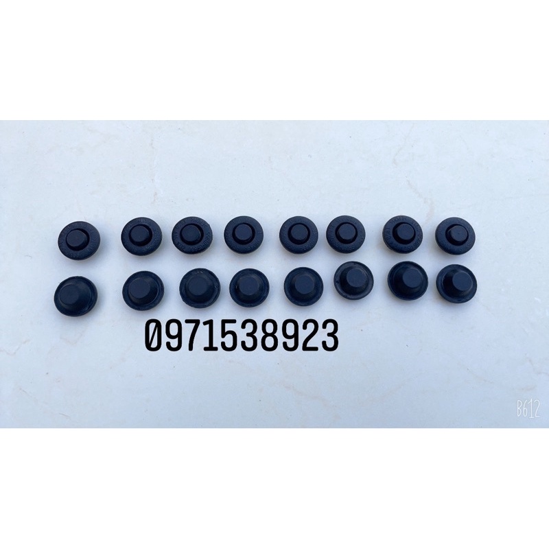 Nút bịt sườn xe TOYOTA INNOVA xịn chính hãng 9095001955
