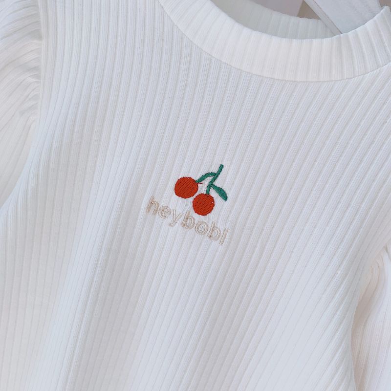 Áo thun ôm bé gái