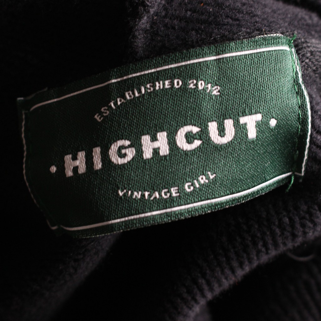 Áo croptop tay dài Highcut mới 90% | BigBuy360 - bigbuy360.vn