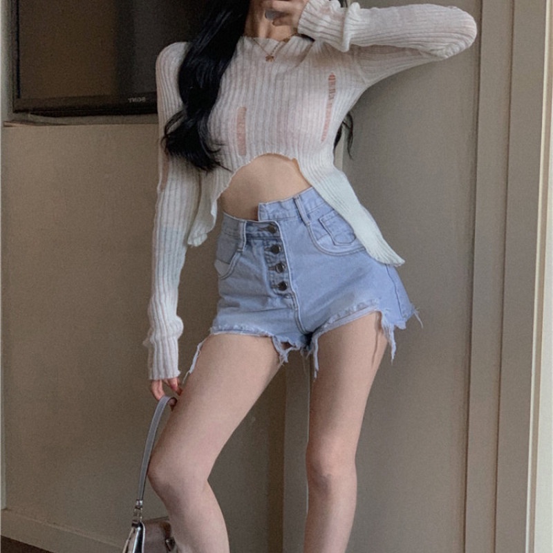 Quần Short Denim Lưng Cao Rách Đính Nút Phong Cách Retro 2022 Cho Nữ