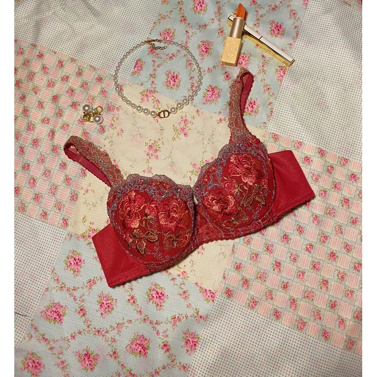 Bra Vintage 2hand nhiều mẫu